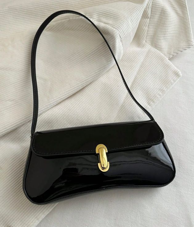 Black Meduim Classic Handbag